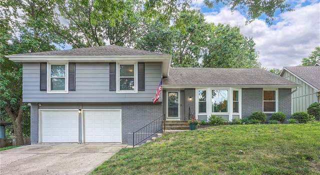 Photo of 8113 NW Beaman Dr, Kansas City, MO 64151