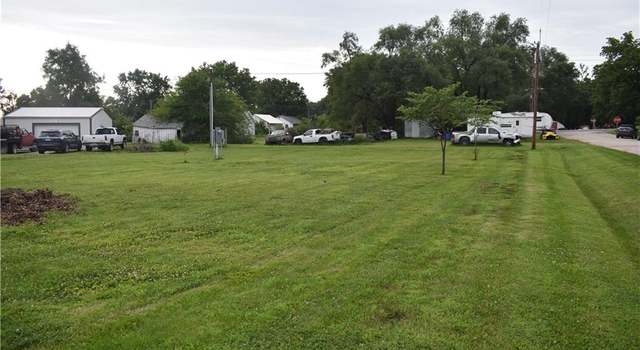 Photo of 318 Elm St, Guilford, MO 64457