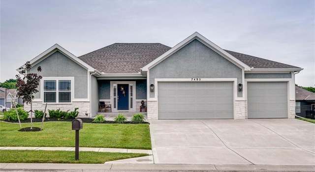 Photo of 7495 NW Douglas Ct, Parkville, MO 64152