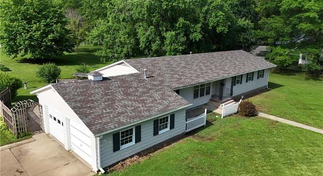 Photo of 704 Park St, Tarkio, MO 64491