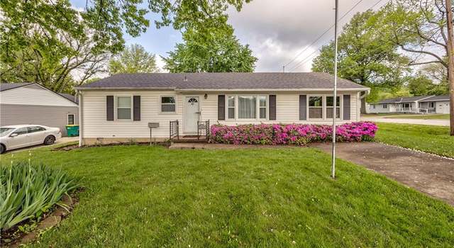 Photo of 7100 Maple St, Overland Park, KS 66204