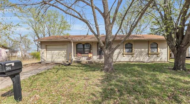 Photo of 504 N Ash St, Garnett, KS 66032