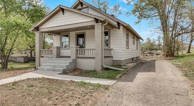Photo of 411 W 22nd St, Higginsville, MO 64037
