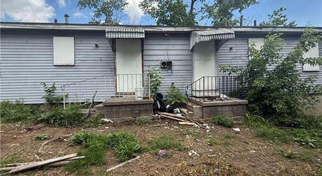 Photo of 1702 Bellaire Ave, Kansas City, MO 64126