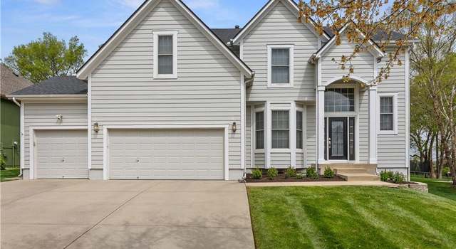 Photo of 21720 W 95th Ter, Lenexa, KS 66220
