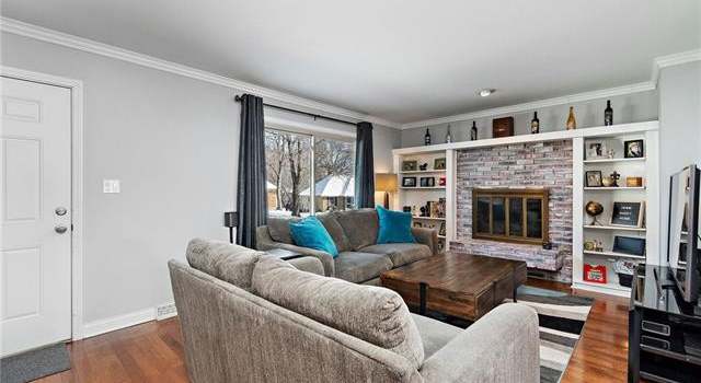 Photo of 8342 NW Overland Dr, Kansas City, MO 64151