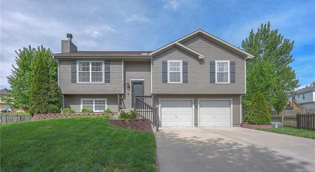 Photo of 11517 N Laurel Ct, Kansas City, MO 64157