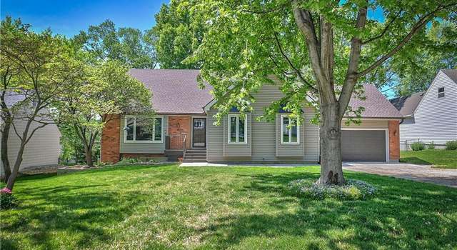 Photo of 6302 N Askew Ave, Gladstone, MO 64119