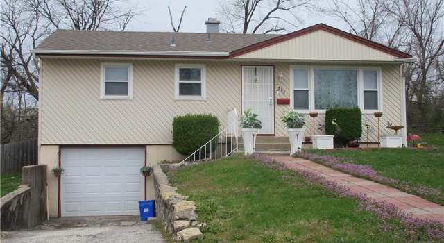 Photo of 7412 College Ave, Kansas City, MO 64132