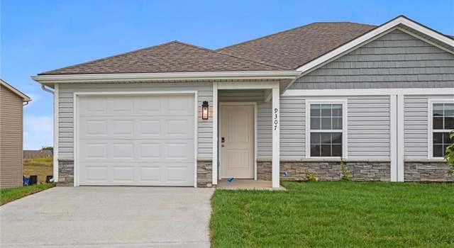 Photo of 3825 NW 93rd St, Kansas City, MO 64154