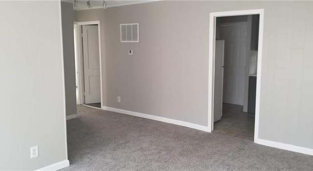 Photo of 611 NE 46th St, Kansas City, MO 64116