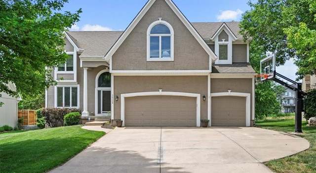 Photo of 16128 Ash St, Stilwell, KS 66085