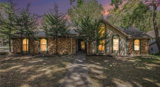 Photo of 10301 Howe Dr, Leawood, KS 66206