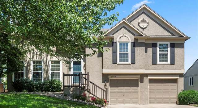 Photo of 15868 W 157th Ter, Olathe, KS 66062