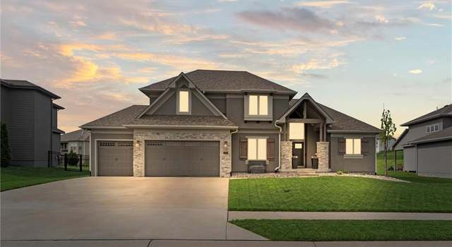 Photo of 1321 NE Brandywine Rd, Lee's Summit, MO 64064