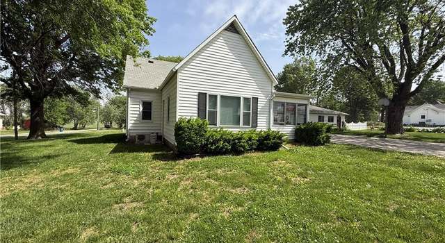 Photo of 601 N Elizabeth St, Corder, MO 64021