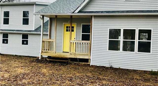 Photo of 600 Ada St, Kearney, MO 64060