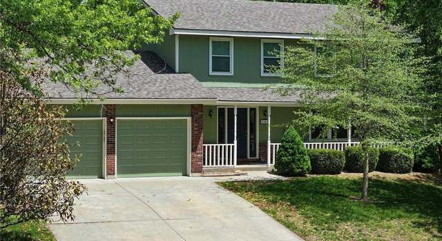 Photo of 102 Willow Pt, Lansing, KS 66043