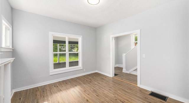 Photo of 2206 E 30th St, Kansas City, MO 64109
