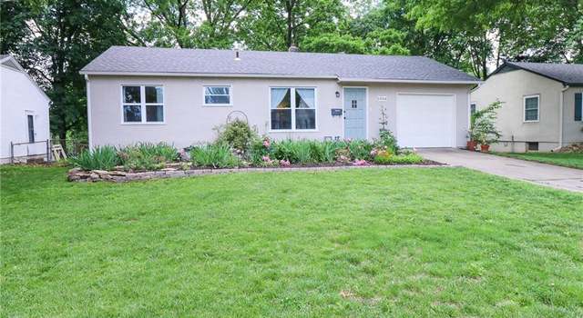 Photo of 5904 N Howard Ave, Gladstone, MO 64118