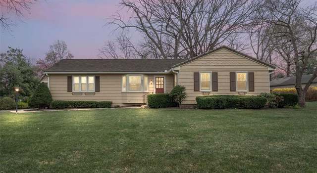 Photo of 6801 Beverly St, Overland Park, KS 66204