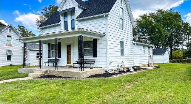 Photo of 1302 High St, Pleasanton, KS 66075