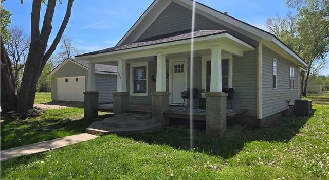 Photo of 125 W Kimball St, Parker, KS 66072