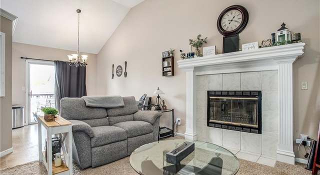 Photo of 1208 Dogwood Dr, Greenwood, MO 64034