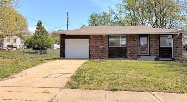 Photo of 3842 SW Cambridge Ter, Topeka, KS 66610