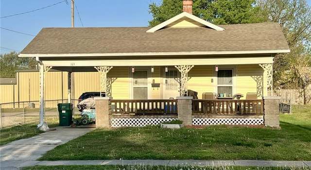 Photo of 103 N Cayuga St, Frontenac, KS 66763