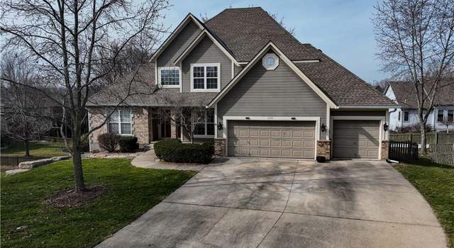 Photo of 3103 SW Shrout Creek Ct, Blue Springs, MO 64015