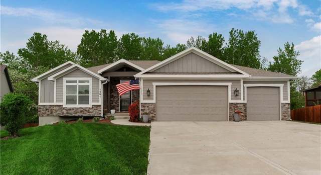 Photo of 1201 Ridge Tree Ln, Pleasant Hill, MO 64080