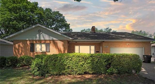 Photo of 10124 Forest Ave, Kansas City, MO 64131