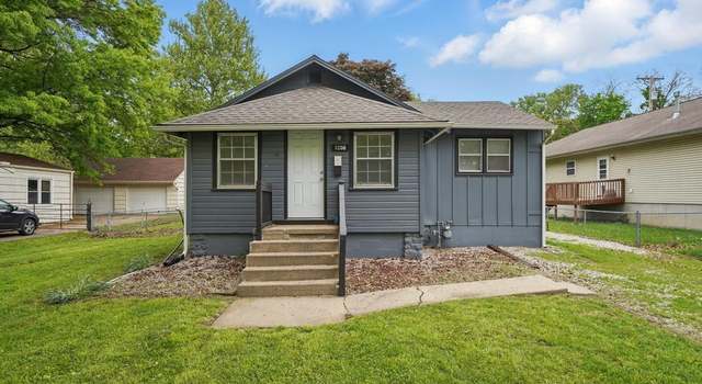 Photo of 1008 Dewey St, Grandview, MO 64030