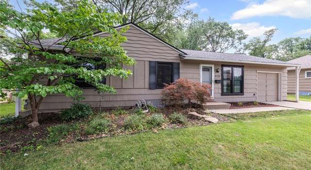 Photo of 8751 Goddard St, Overland Park, KS 66214