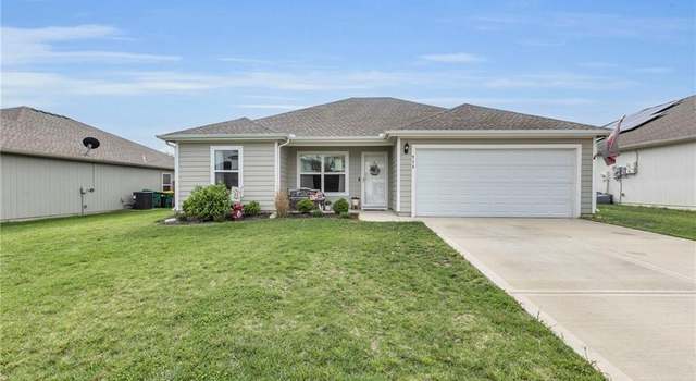 Photo of 714 Roseberry Dr, Paola, KS 66071