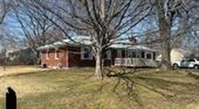 Photo of 1002 N Metcalf Ter, Louisburg, KS 66053