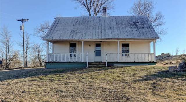 Photo of 23375 Woodruff Rd, Weston, MO 64098