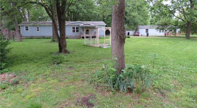 Photo of 211 5th Street Ter, Perry, KS 66073