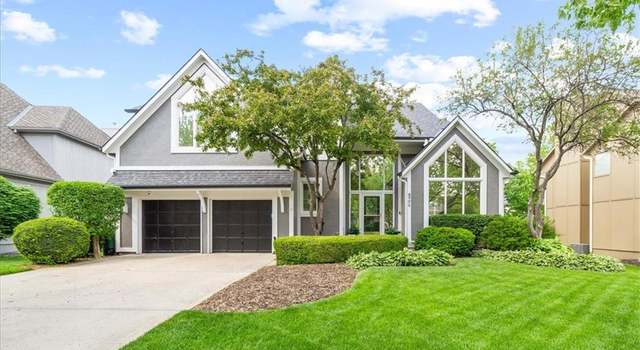 Photo of 8906 W 149th St, Overland Park, KS 66221