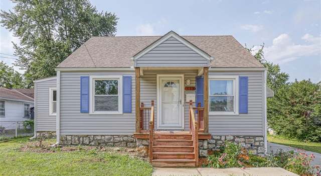 Photo of 413 W Southside Blvd, Independence, MO 64055