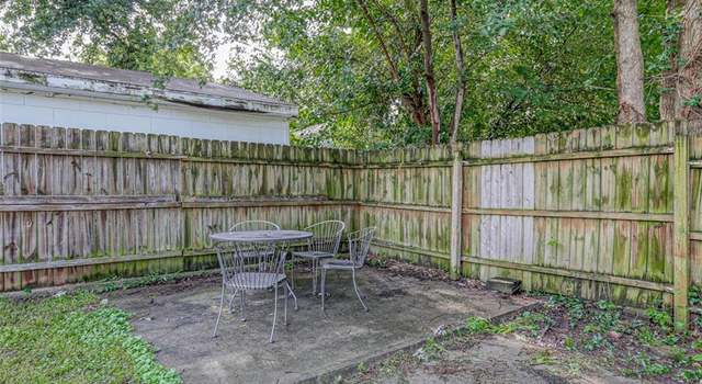 Photo of 413 W Southside Blvd, Independence, MO 64055