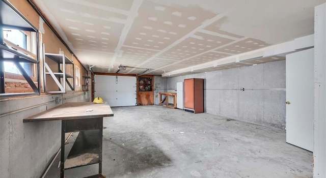 Photo of 559 Prospect St, Leavenworth, KS 66048