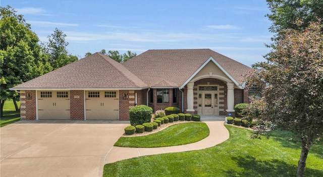 Photo of 521 Country Club Square Dr, Cameron, MO 64429