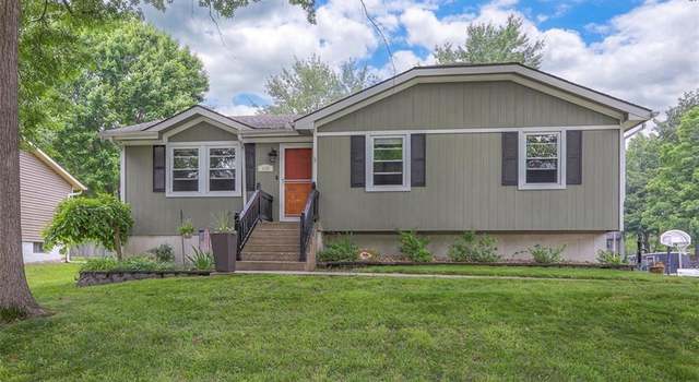 Photo of 400 SE Jackson St, Lees Summit, MO 64063
