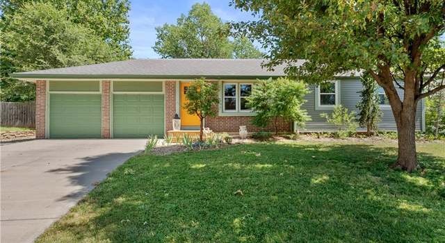 Photo of 1101 W Ashbury St, Olathe, KS 66061