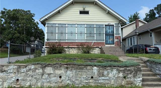 Photo of 2456 Spruce Ave, Kansas City, MO 64127