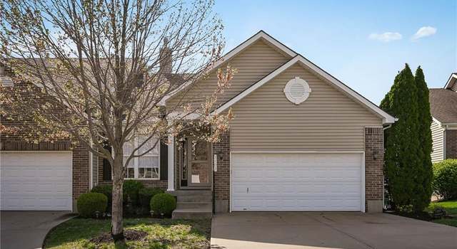 Photo of 1103 Arborfair Dr, Lee's Summit, MO 64082