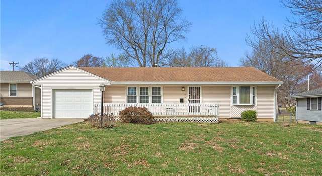 Photo of 109 4th St, Blue Springs, MO 64014