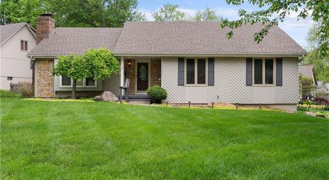 Photo of 1101 NW Timber Rdg, Blue Springs, MO 64015